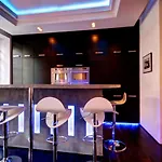 Superb Spacious Nest Near The Historic Center
