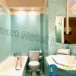 Riviera: Hyper-central With Sea-view Balcony 3*
