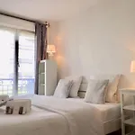 Apartment Modern And Peaceful Flat With Terrace And Parking *