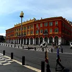 Homestay D Avec Clim Terrasse Et Petit Dejeuner Hauteurs De
