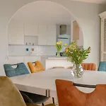 Unique Downtown Penthouse Beach Side Panoramic View