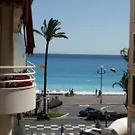 Apartment Centre - With Balcony And Stunning Sea View!