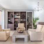 Apartment Heart Of Nice- Modern Elegant 2br Flat Big Terrace