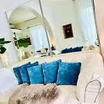 Endless Stunning Mediterranean Sea Views Promenade Des Nice