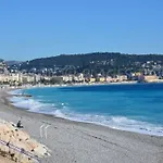 Superbe 3 Pieces Vue Mer A 2 Mn De La Plage, Terrasse, Piscine Et Parking Prive !