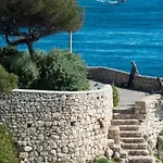 Superbe 3 Pieces Vue Mer A 2 Mn De La Plage, Terrasse, Piscine Et Parking Prive !