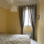 Centre Nice 2 Pieces Volumineux