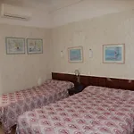 Cronstadt Hotel 3*
