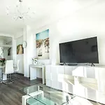 Sea Front - Panoramic View With Terrace - 85 M Apartment *
