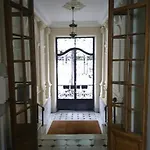 Apartment Lovely Refurbished Nice