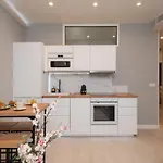 Modern - Promenade Des In Apartment Nice