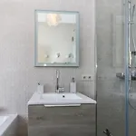 Modern Walking Distance To Beach In Carre D'or