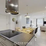 Apartment Grand Promenade Five Stars House
