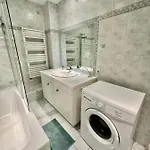 Luxurious 2 Bedrooms On Promenades Des Apartment