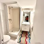 Studio At 1 Min From The Main Street * Nice