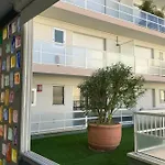 Le Royal, Cosy Seaside Studio
