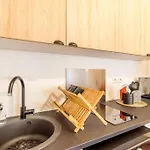 L13 Central Flat 5Mins Walk To Beach Ac/Balcon/Wifi