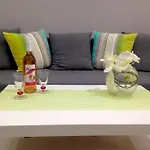 L32 Mozart 2 Bedrooms, Ac, Wifi, 10 Mins Beach