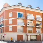 L44 1Bdr Flat 10Mins Walk To Port/Balcon, Parking, Ac
