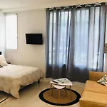 Tres Joli Studio Situe Dans Le Centre De Nice