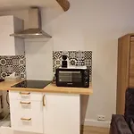 Vieux A 2min De La