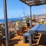 Le Chateau - The Beautiful Sight In Old Town, Private Terrace *