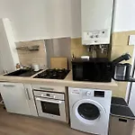 - T3 Renove De 50 M2 Classe 2 Etoiles Nice
