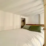 Cosy Cocoon - 2 To 4 Travelers.
