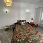 Atypique Et Original Apartment Nice