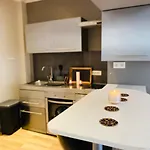 Magnifique 60m2 ,3 Pieces , Equipee,tres Lumineux, 2 Minutes A Pied De La Plage Apartment