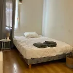 2 Pieces En Etage Eleve, Centre-ville Au Calme, Petite Vue Apartment *