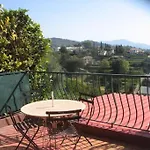 Maison Traditionnelle Sur Les Collines Nicoises Nice