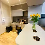 Magnifique 60m2 ,3 Pieces , Equipee,tres Lumineux, 2 Minutes A Pied De La Plage Apartment Nice