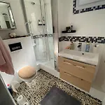 - T3 Renove De 50 M2 Classe 2 Etoiles Apartment