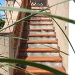 Dana Paradise House Villa *