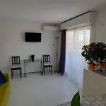 Cosy A Apartment