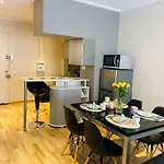 Apartment Magnifique 60m2 ,3 Pieces , Equipee,tres Lumineux, 2 Minutes A Pied De La Plage *