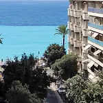 Pretty Flat, 100m Promenade In City Center