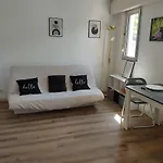 Studio With Balcony In Nice - 15 Min From The Sea