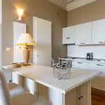 Renting - 13 Massena - Live A Dream Luxury Loft - Place Massena