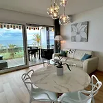 Apartment Apart-a-nice : A Breathtaking View On The Sea