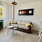 Bd Grosso Apt 4 Prs, 300M Plage, Clim, Parking
