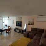 Apartment-Avenue Des Fleurs - Nice 06000