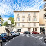 Large 2 Bdr Downtown - Ac & Terrace