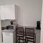 2 Pieces *