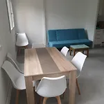 Renovated Airport Apartments: Transit Hub With Parking Apartment