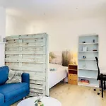 Appartement Terrasse Proche Port Et Plages De Nice