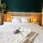 Sunshine Getaway - Stylish In The Heart Of Apartment Nice