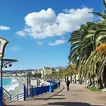 4 Pieces Vue Mer Et Collines Nicoises