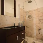 Prestige Designer Apartment, Super Apartment *